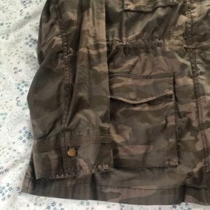 Camouflage light weight jacket from Sonoma 1X